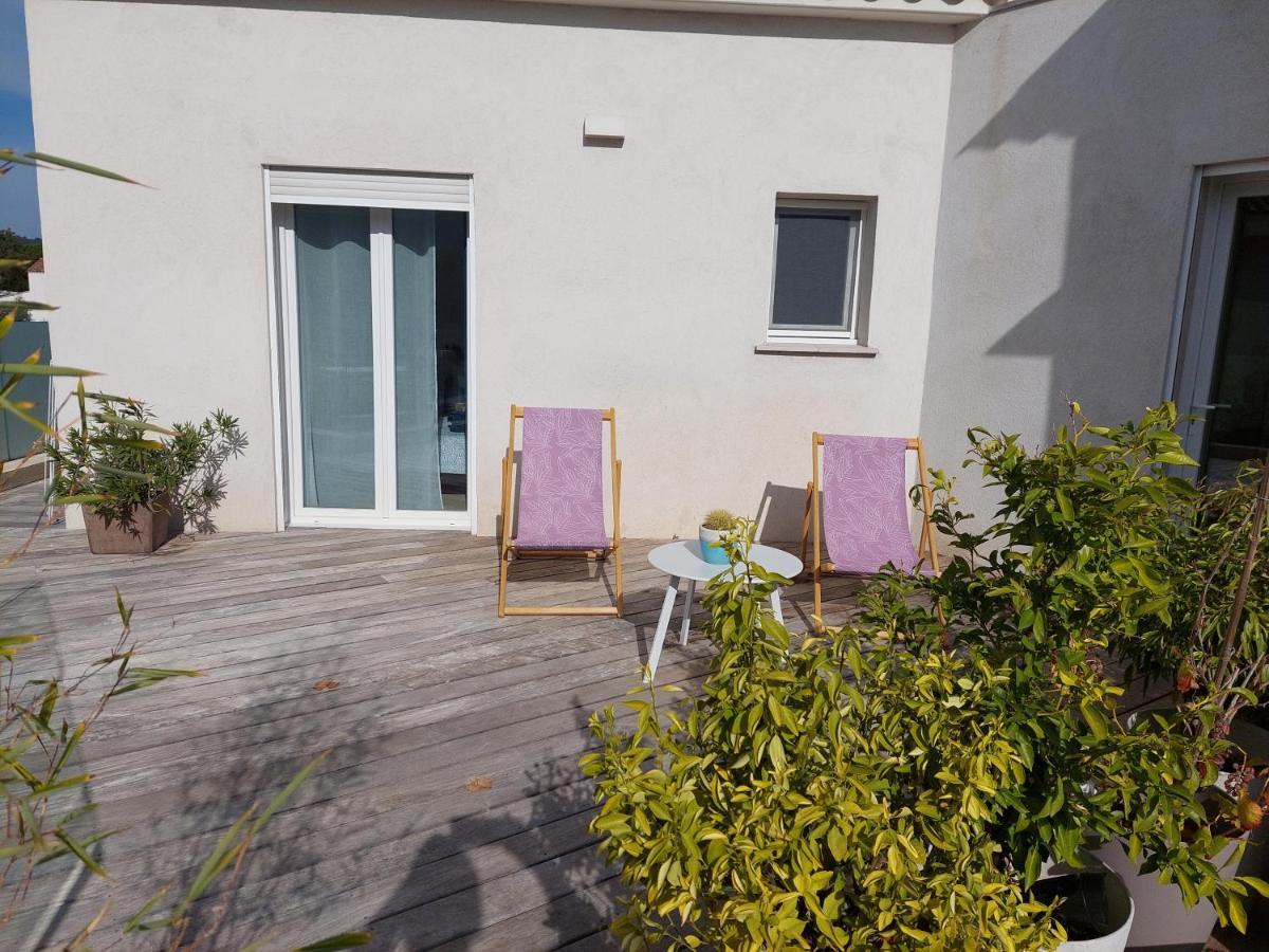 Magnifique Suite Familiale Nans les Pins Bagian luar foto